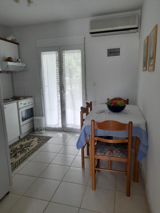 Maisonette Basilissa Nea Poteidaia Buitenkant foto
