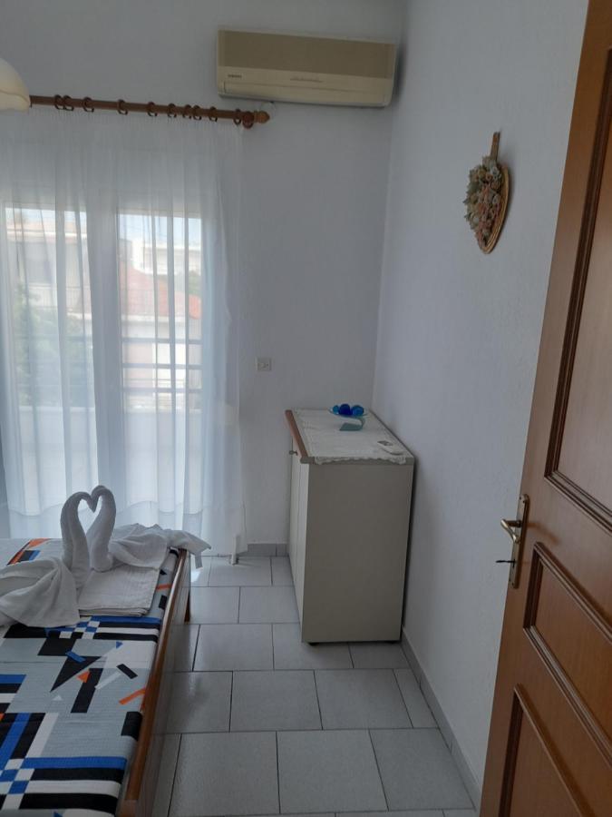 Maisonette Basilissa Nea Poteidaia Buitenkant foto
